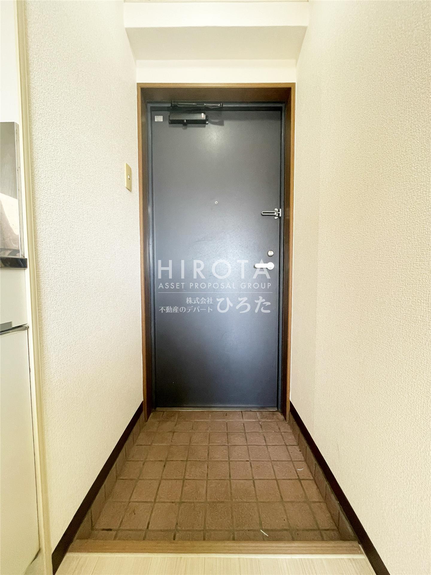 STY-1マンションの玄関写真