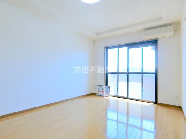 居室・リビング　写真は別のお部屋のイメージです