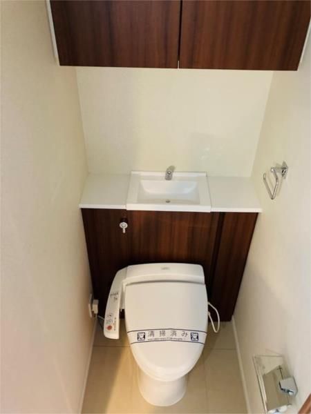 トイレ　落ち着いたトイレです