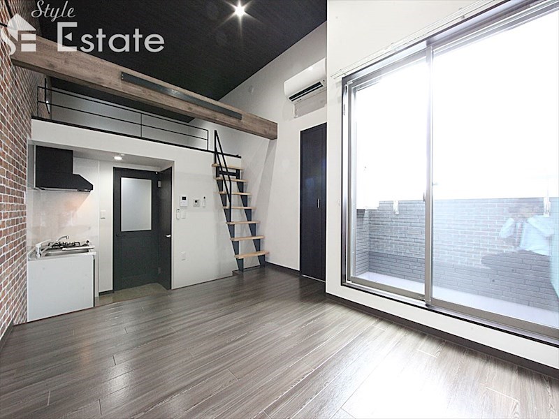 居室・リビング　内装