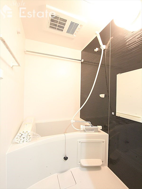 バス・シャワールーム　バスルーム