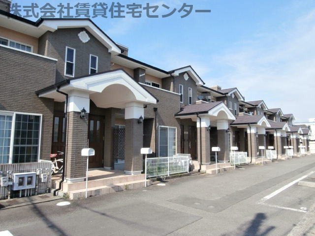 カルムガーデン岩出の外観写真