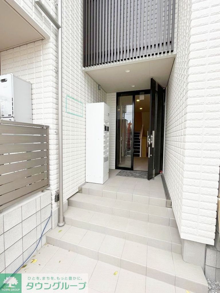 エントランス　エントランス