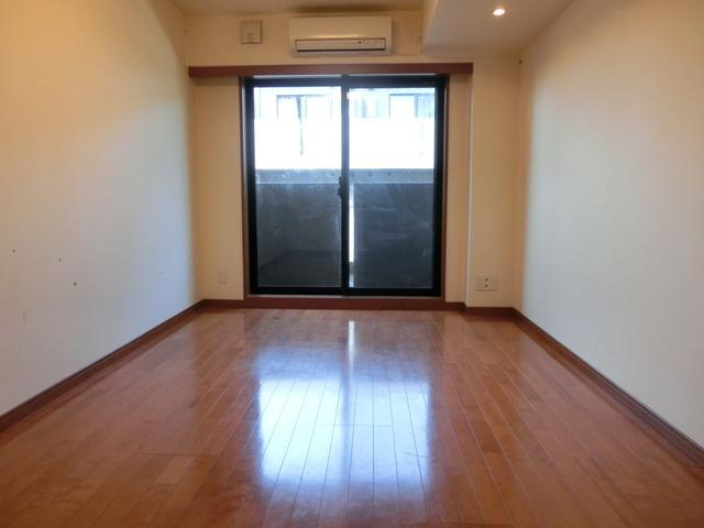 居室・リビング　別号室参考画像