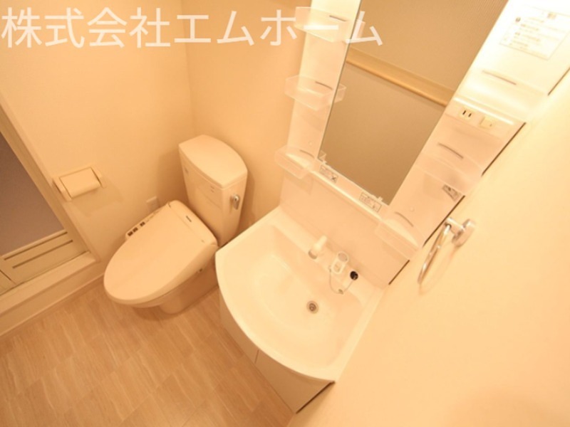 洗面設備　脱衣所　独立洗面台（シャンプードレッサー）