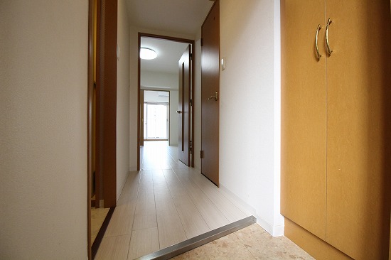 玄関　類似部屋写真