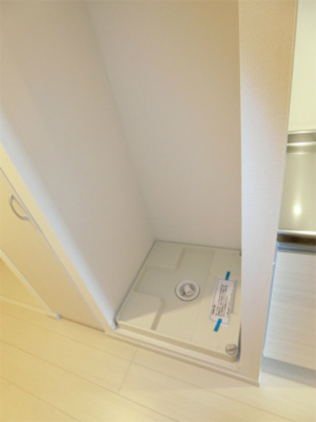 その他設備　防水パン付き洗濯機置場
