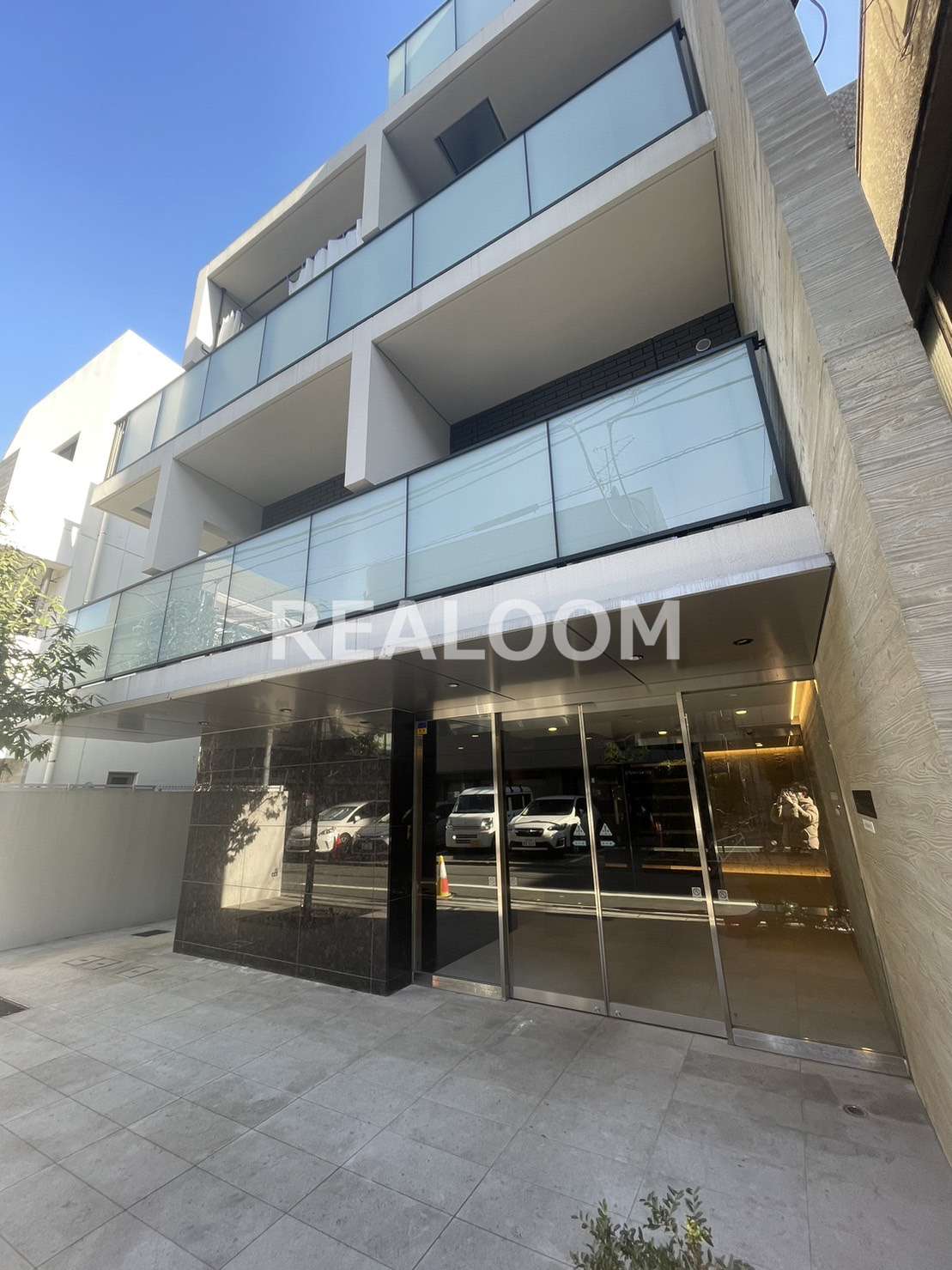 建物外観　写真と現況が異なる場合は現況を優先いたします。