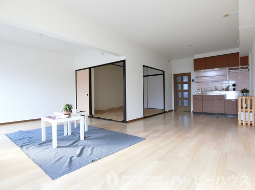 居室・リビング　工事完了前の為同じ６号室のお部屋になります。現状優先致します