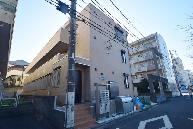 建物外観　～大手ハウスメーカー施工の物件です～