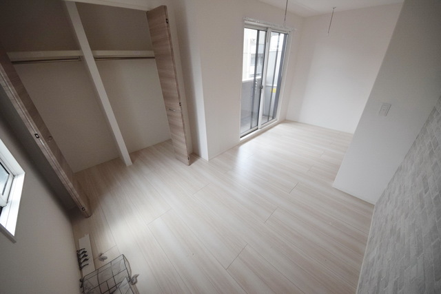 居室・リビング　～広々お部屋で気持ちいい～