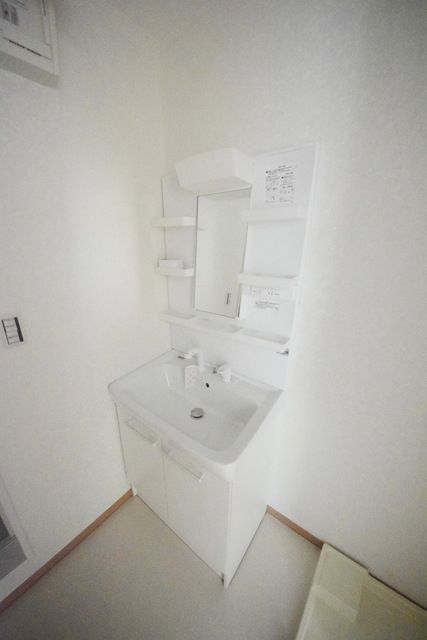 洗面設備　お問い合わせはタウンハウジング調布店まで