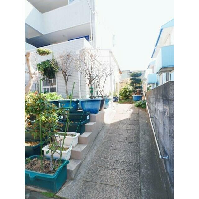 エントランス　日当たり良好