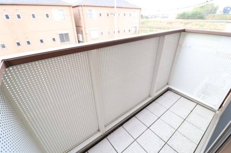 バルコニー　図面と現状に相違がある場合には現状を優先