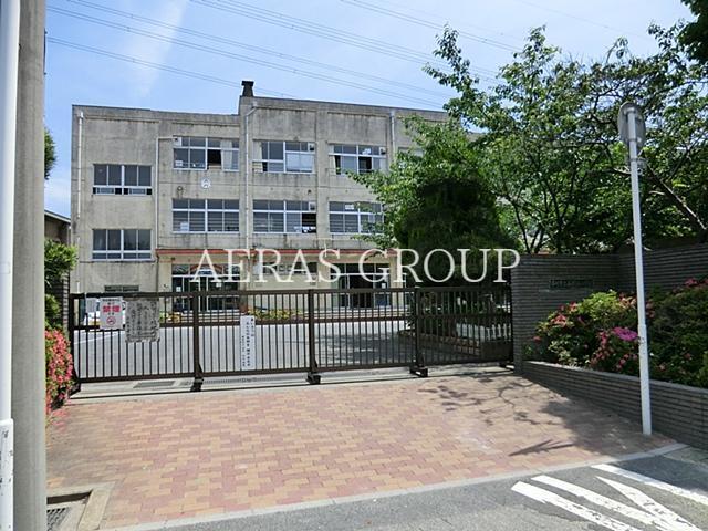 小学校　市川市立南新浜小学校（小学校）まで1065m