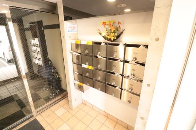 ロビー　メールボックス♪