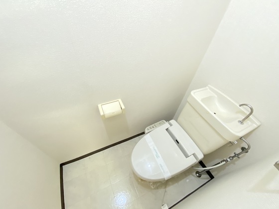 トイレ　※別部屋の写真です