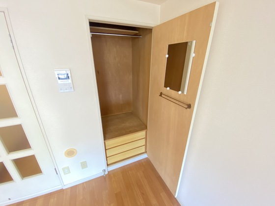 収納　※別部屋の写真です