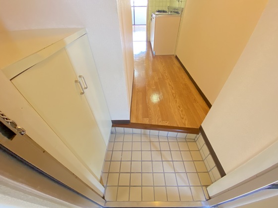 玄関　※別部屋の写真です