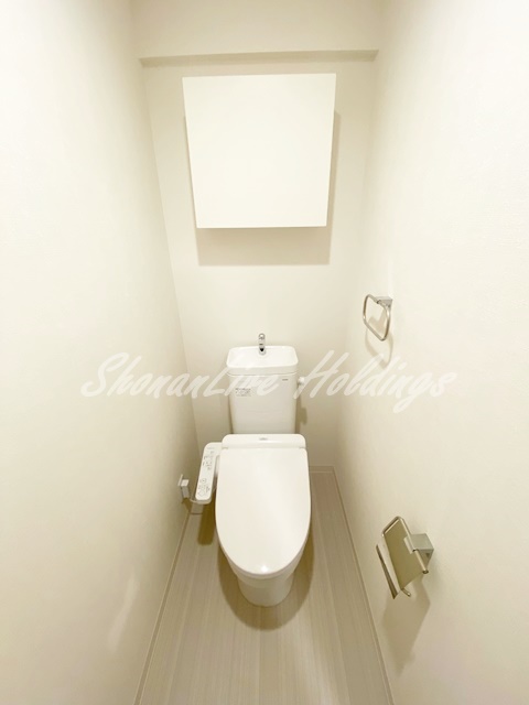 トイレ　温水洗浄便座付き♪