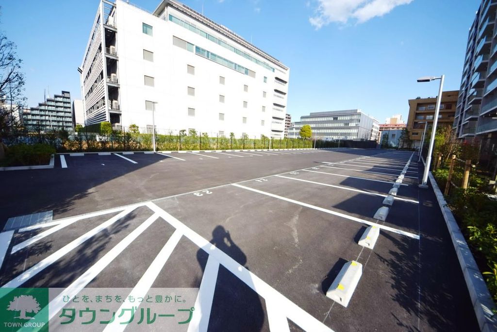 駐車場　駐車場