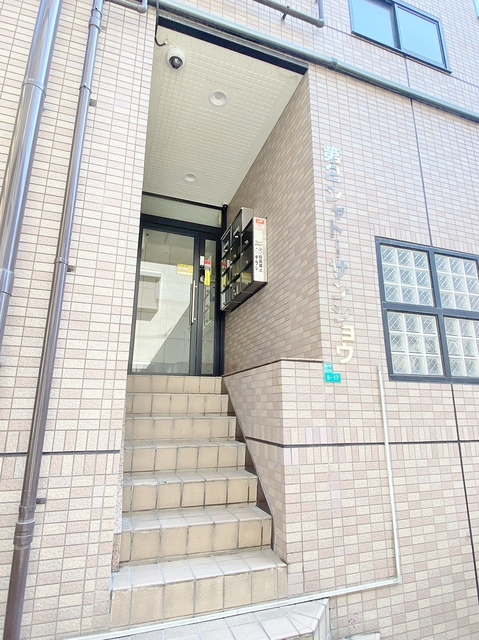 エントランス　安心のレディースマンション