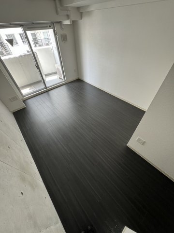 居室・リビング　こちらのリビングで趣味の時間をお楽しみください