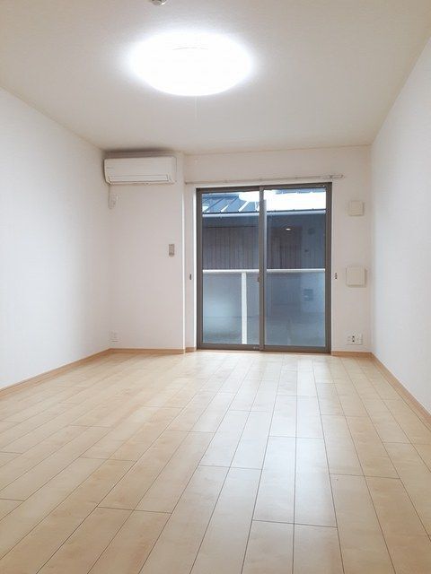 居室・リビング　玄関収納