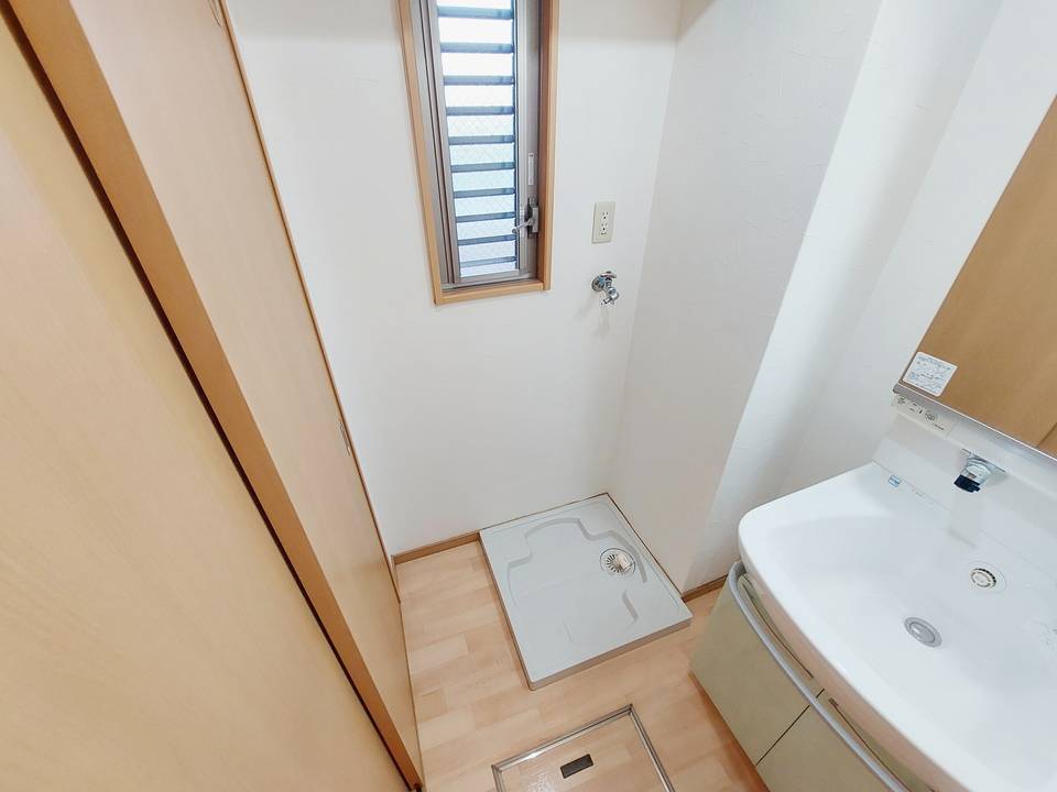 洗面設備　洗濯機置場