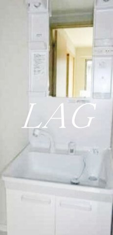 洗面設備　洗面台です。