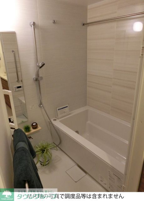 バス・シャワールーム　Ｆタイプ2015年3月撮影 ＭＲ時の写真で調度品等は含まれ…