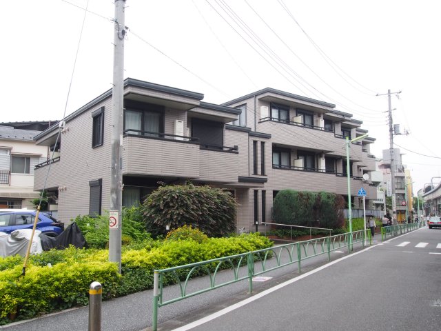 建物外観　経堂駅徒歩５分！駅近好立地♪