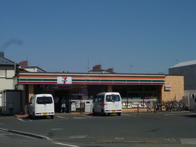 コンビニ　セブンイレブン狛江西野川4丁目店（コンビニ）まで512m