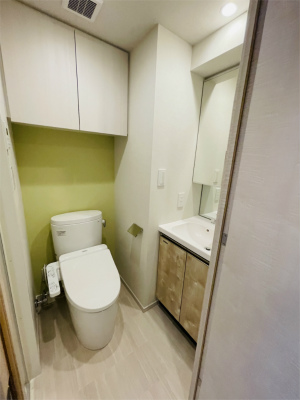 トイレ　※別部屋参考写真