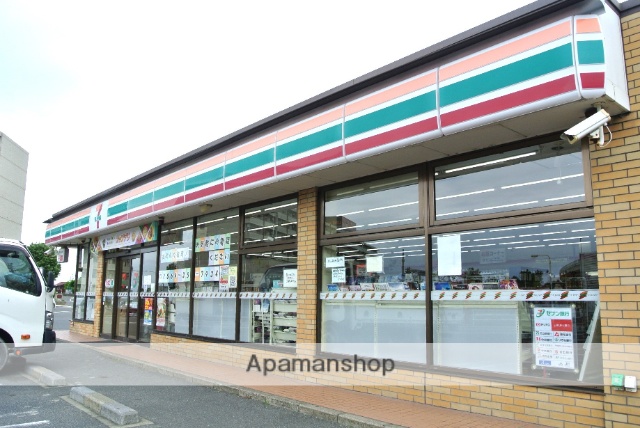 コンビニ　セブン－イレブン常滑多屋店（コンビニ）まで686m