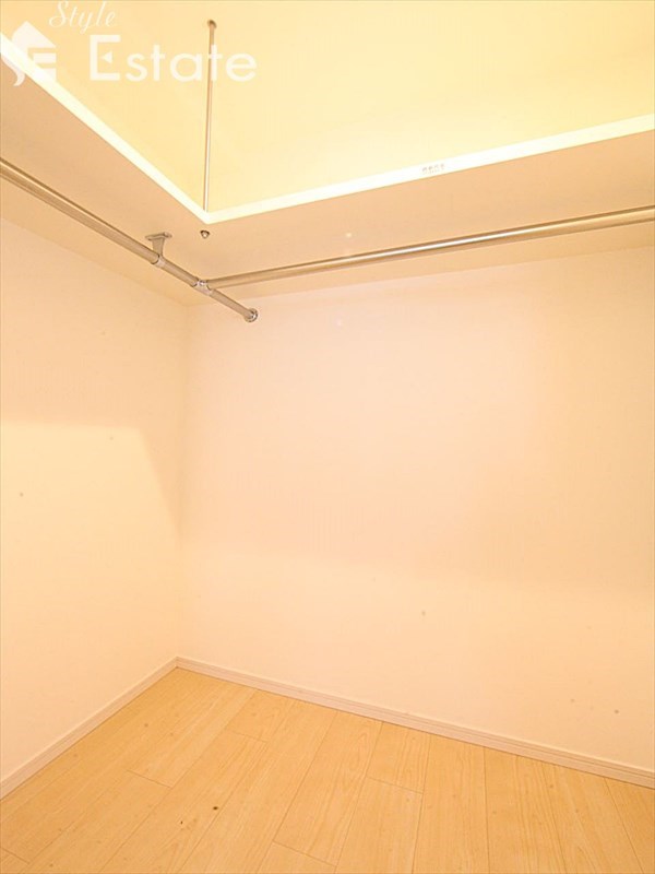 収納　ウォークインクローゼット