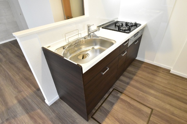 キッチン　システムガスキッチン３口