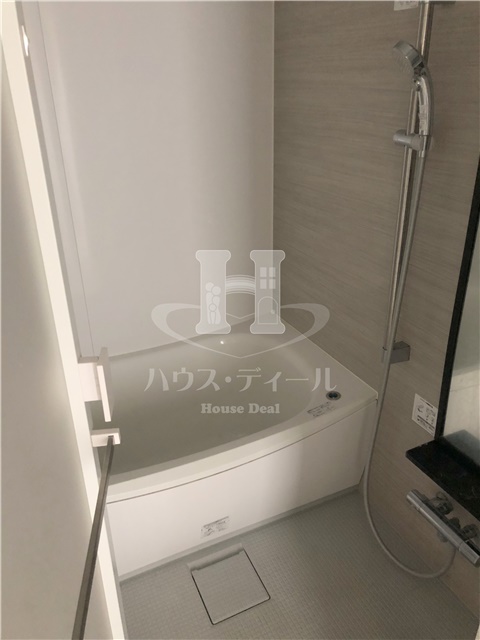 バス・シャワールーム　お風呂です