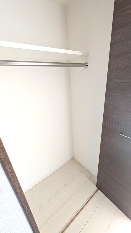 収納　洋室　クローゼット