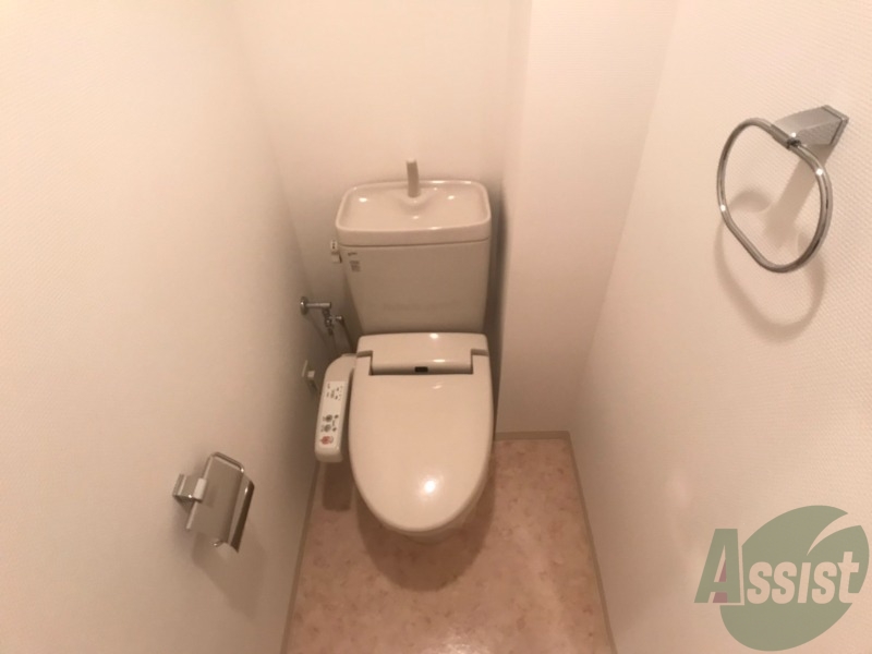 トイレ　トイレにはウォシュレットが付いているので良いですね。