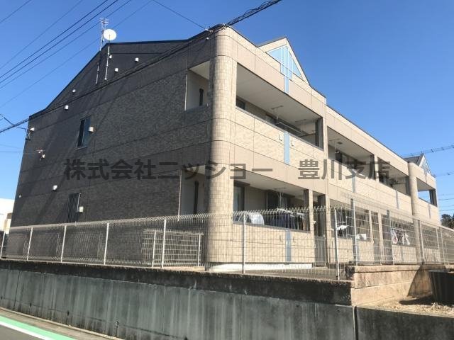 建物外観　外観写真（昼）