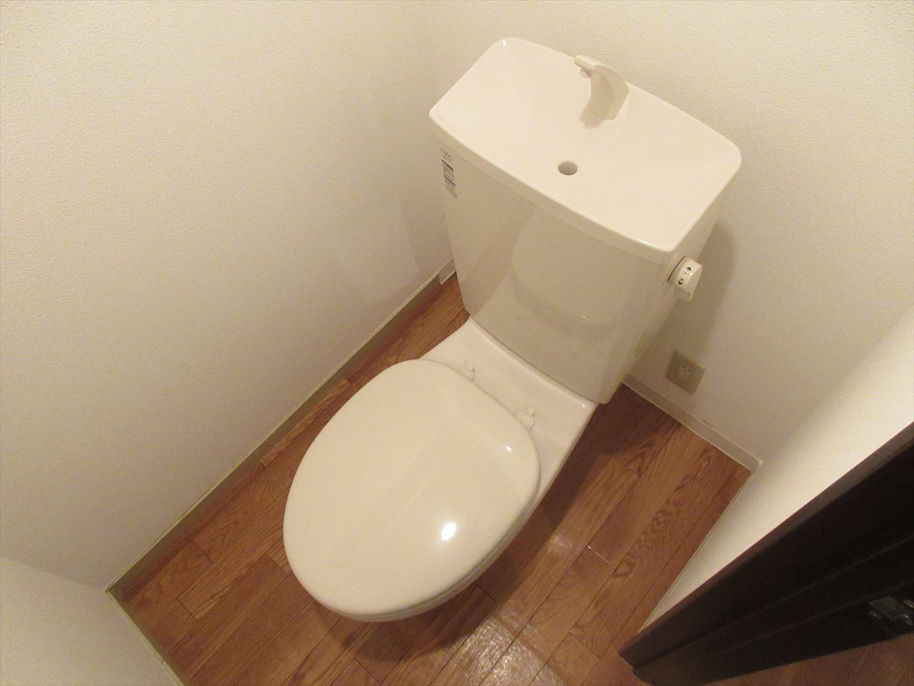 トイレ　上前津かえでビル