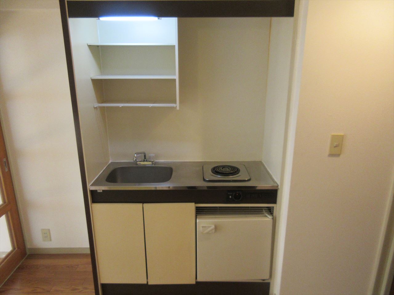 キッチン　上前津かえでビル