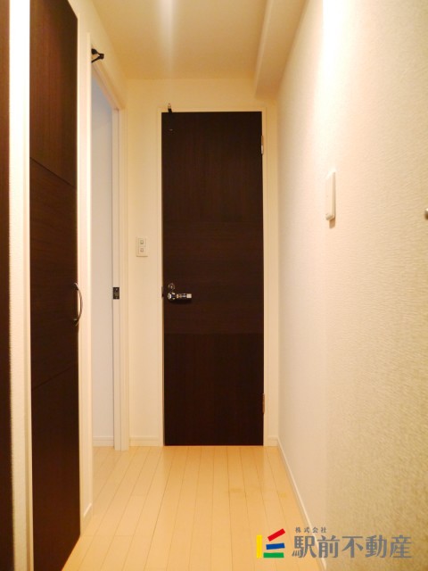 玄関　写真は同タイプ別部屋