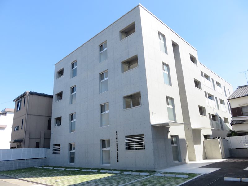 建物外観　☆仲介手数料は家賃の半月分＋税です☆