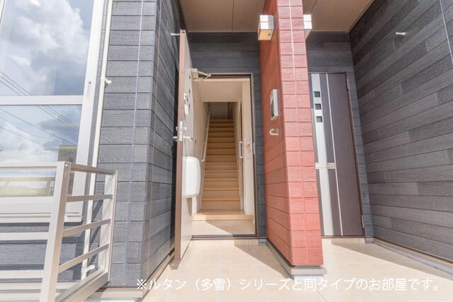 玄関　玄関（同タイプ）