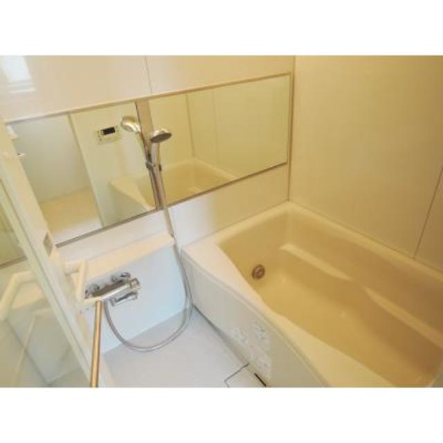 バス・シャワールーム　※写真は同タイプ住戸です。