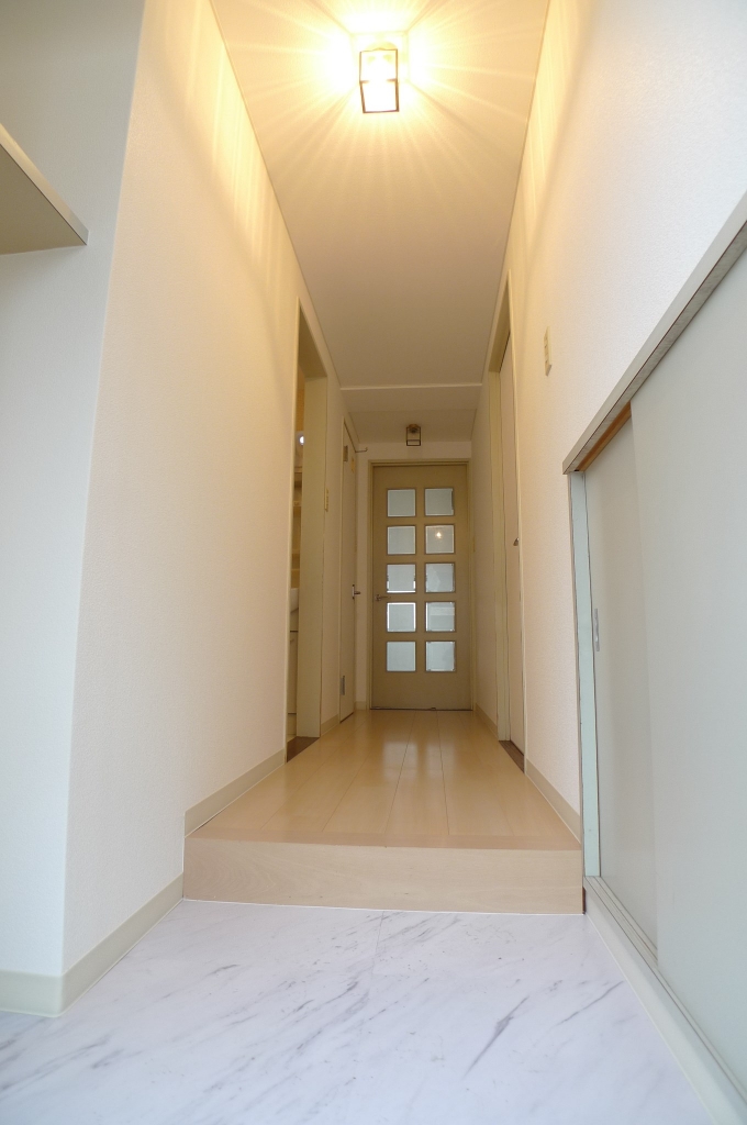 玄関　写真は202