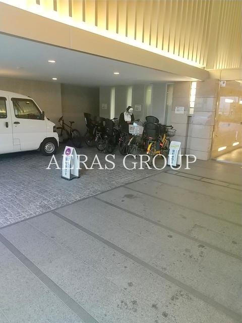 駐車場　駐輪場