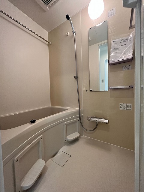 バス・シャワールーム